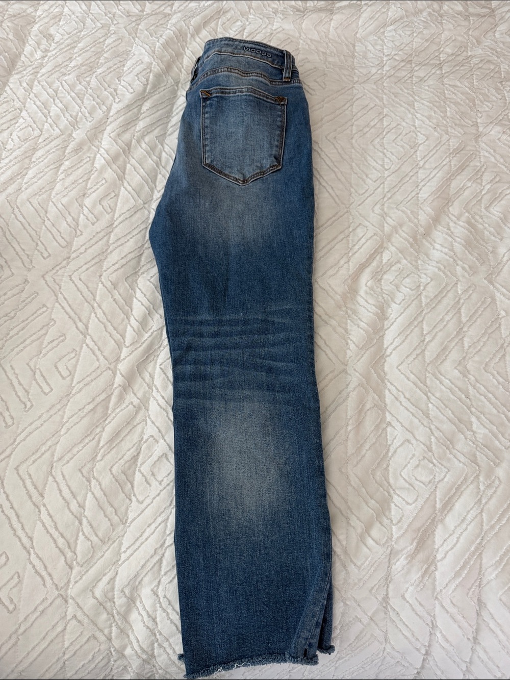 Vigoss Women's Medium Blue Cropped Ankle Jeans